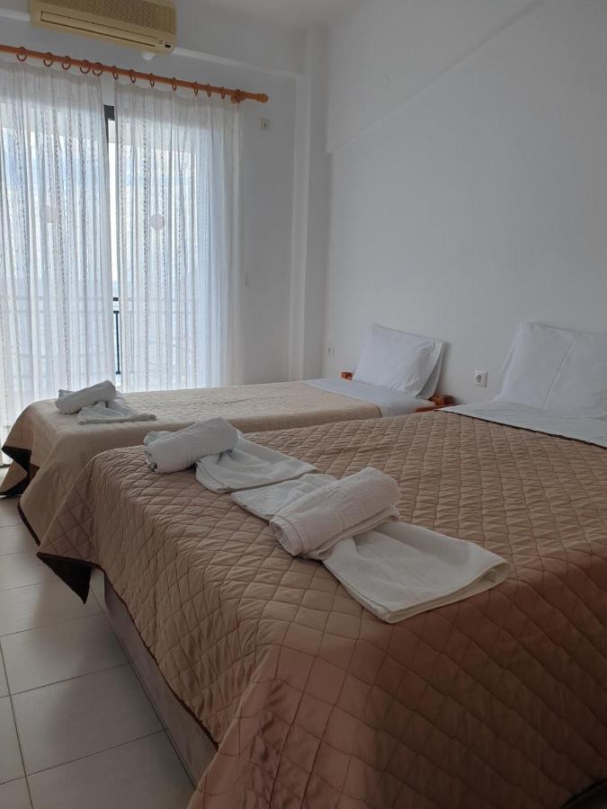 Aparthotel Pansion Alexandros By The Sea Nea Skioni Exterior foto